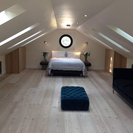 Luxury Coach House Next To Woodland In Knutsford Villa Exterior foto