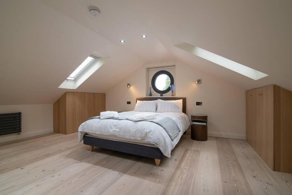 Luxury Coach House Next To Woodland In Knutsford Villa Exterior foto